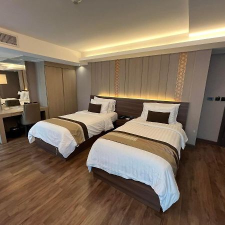 Arte Hotel - Sha Extra Plus Bangkok Kültér fotó