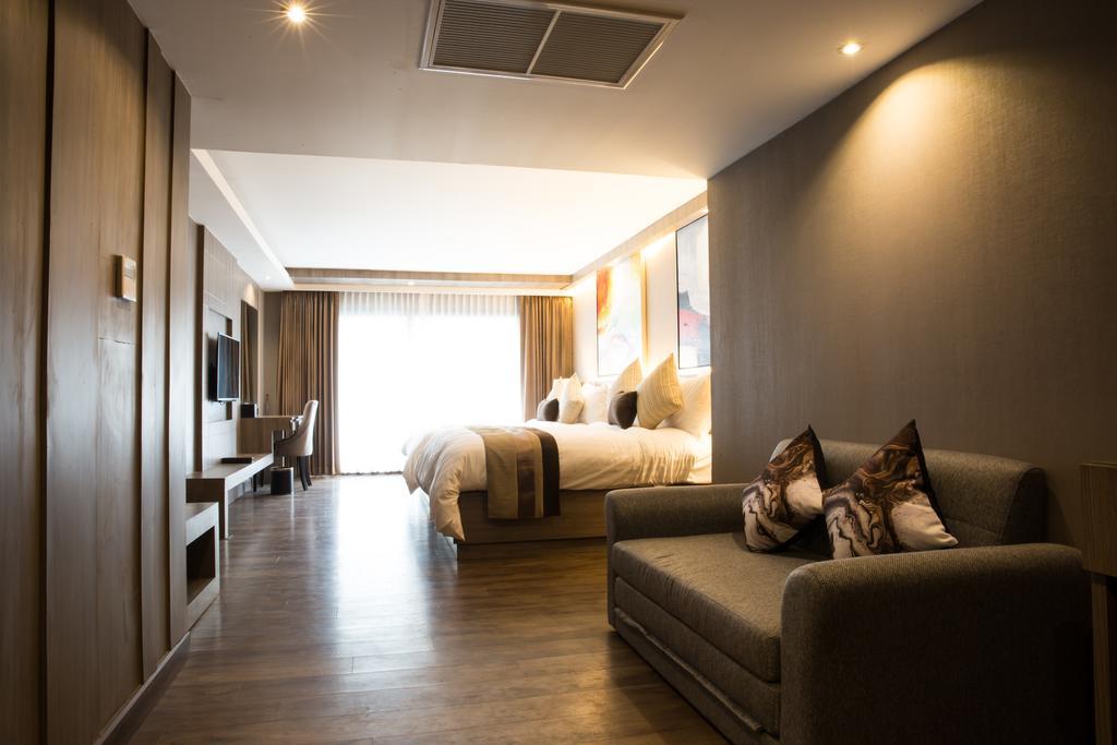 Arte Hotel - Sha Extra Plus Bangkok Kültér fotó